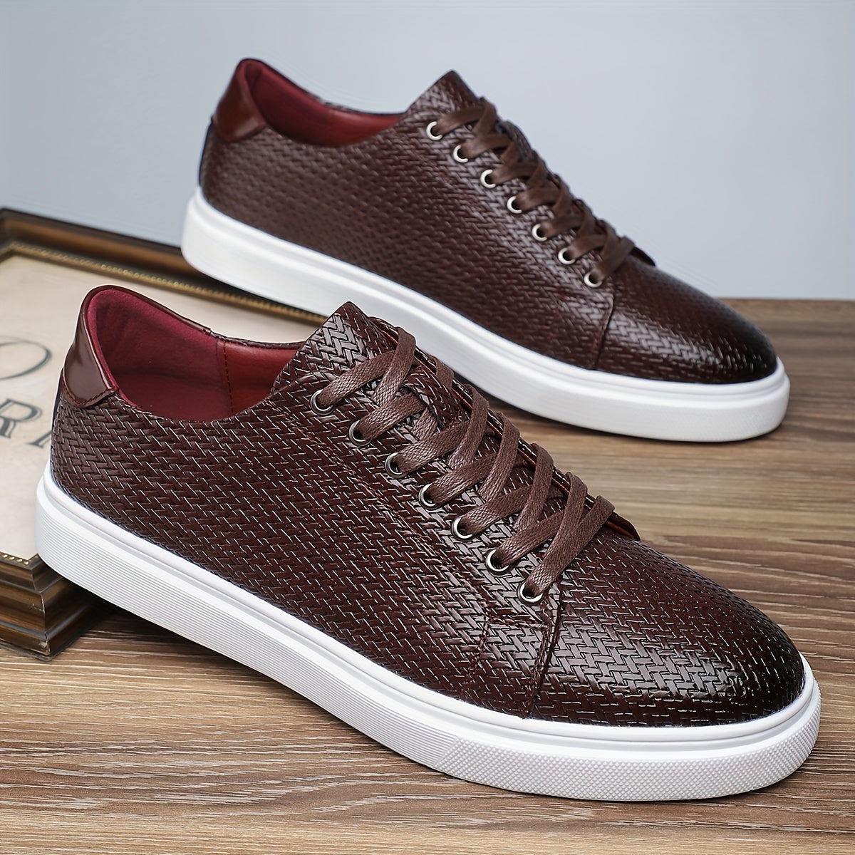 Marcona Low Top Sneaker
