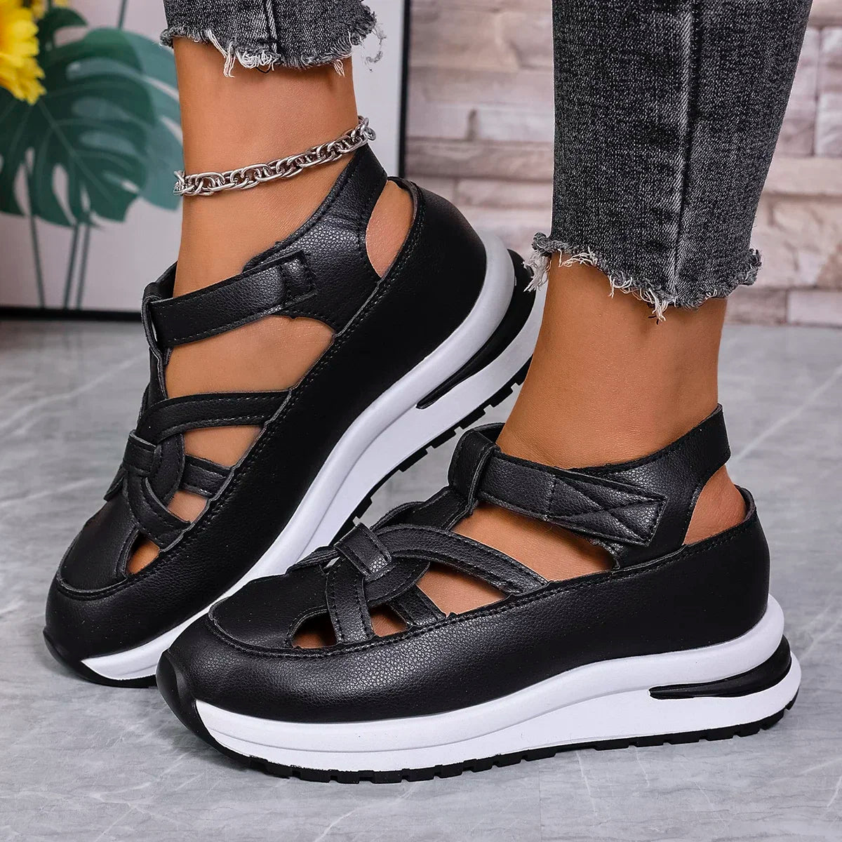 Alonzo Orthopedic Sandals