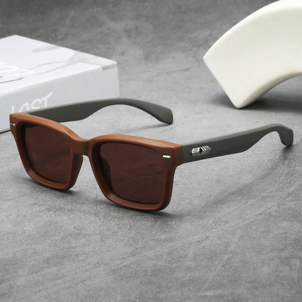 Vanta Ray Sunnies