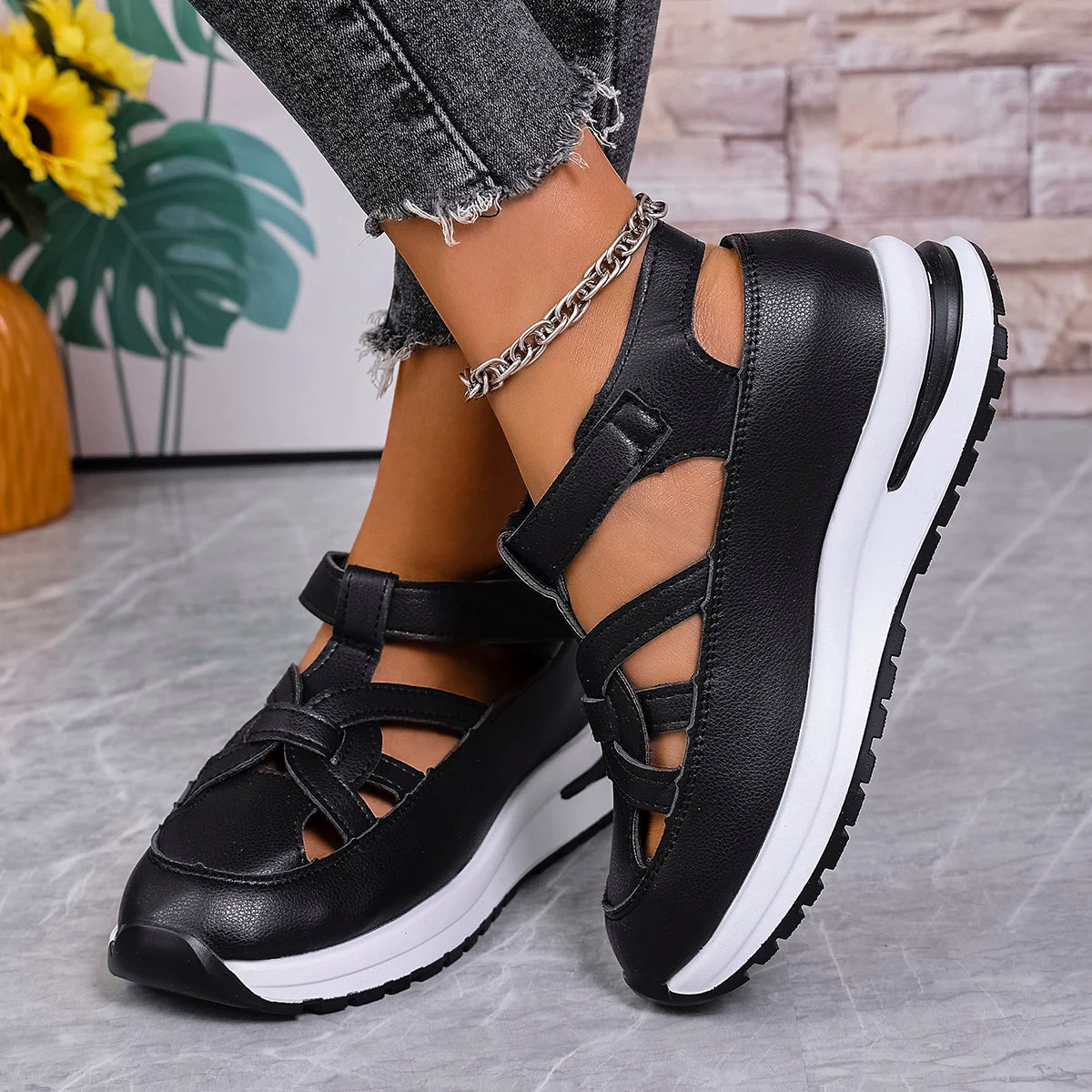 Alonzo Orthopedic Sandals