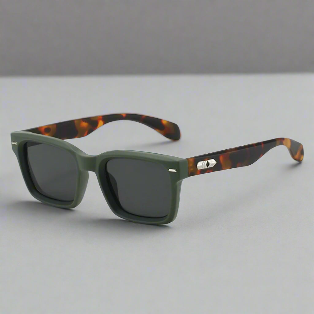 Vanta Ray Sunnies