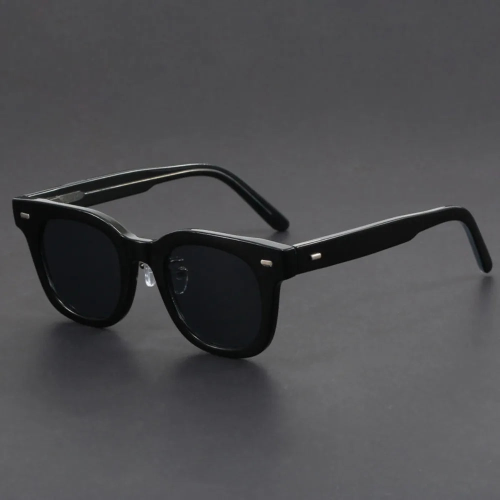 Oakbringer Shades