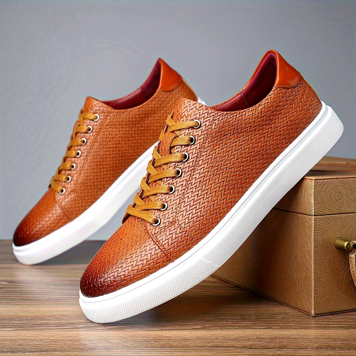 Marcona Low Top Sneaker